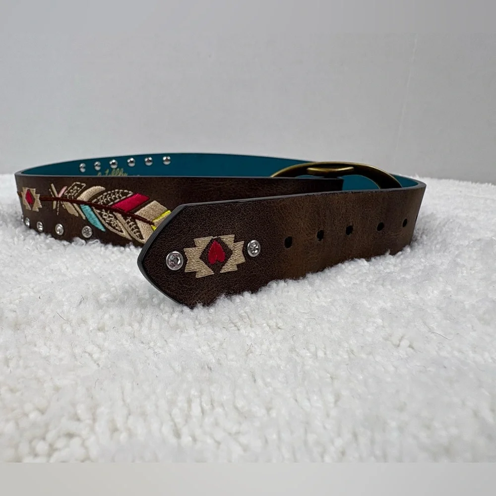 Catchfly Studio Girls’ Leather Belt Featuring Embroidered Feather Design